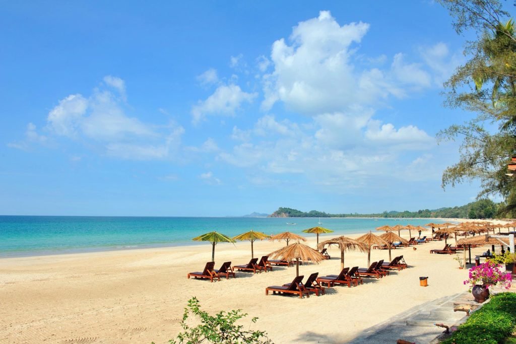 ngapali beach